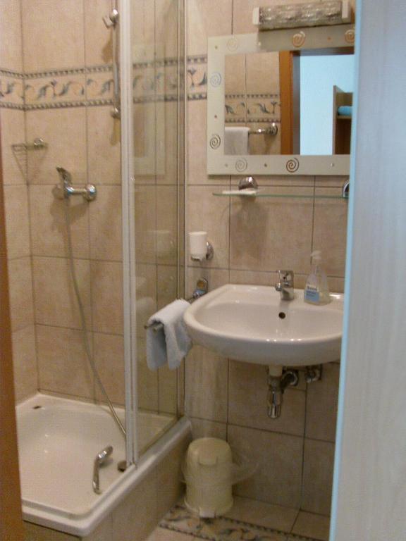 Hotel MartinsklauseMeckesheim 部屋 写真
